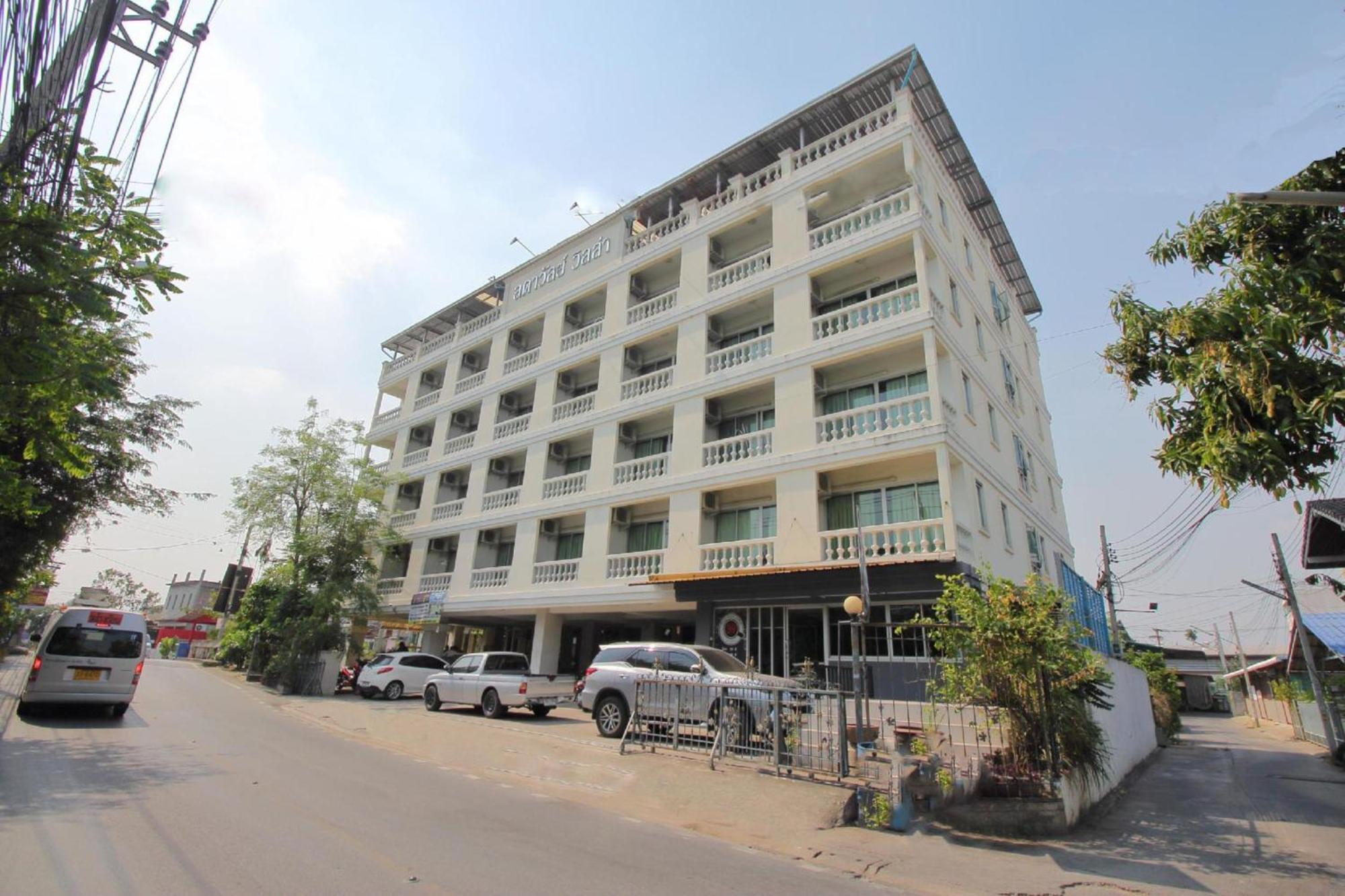 Super Oyo 498 Ladawan Villa Bangkok Exteriör bild